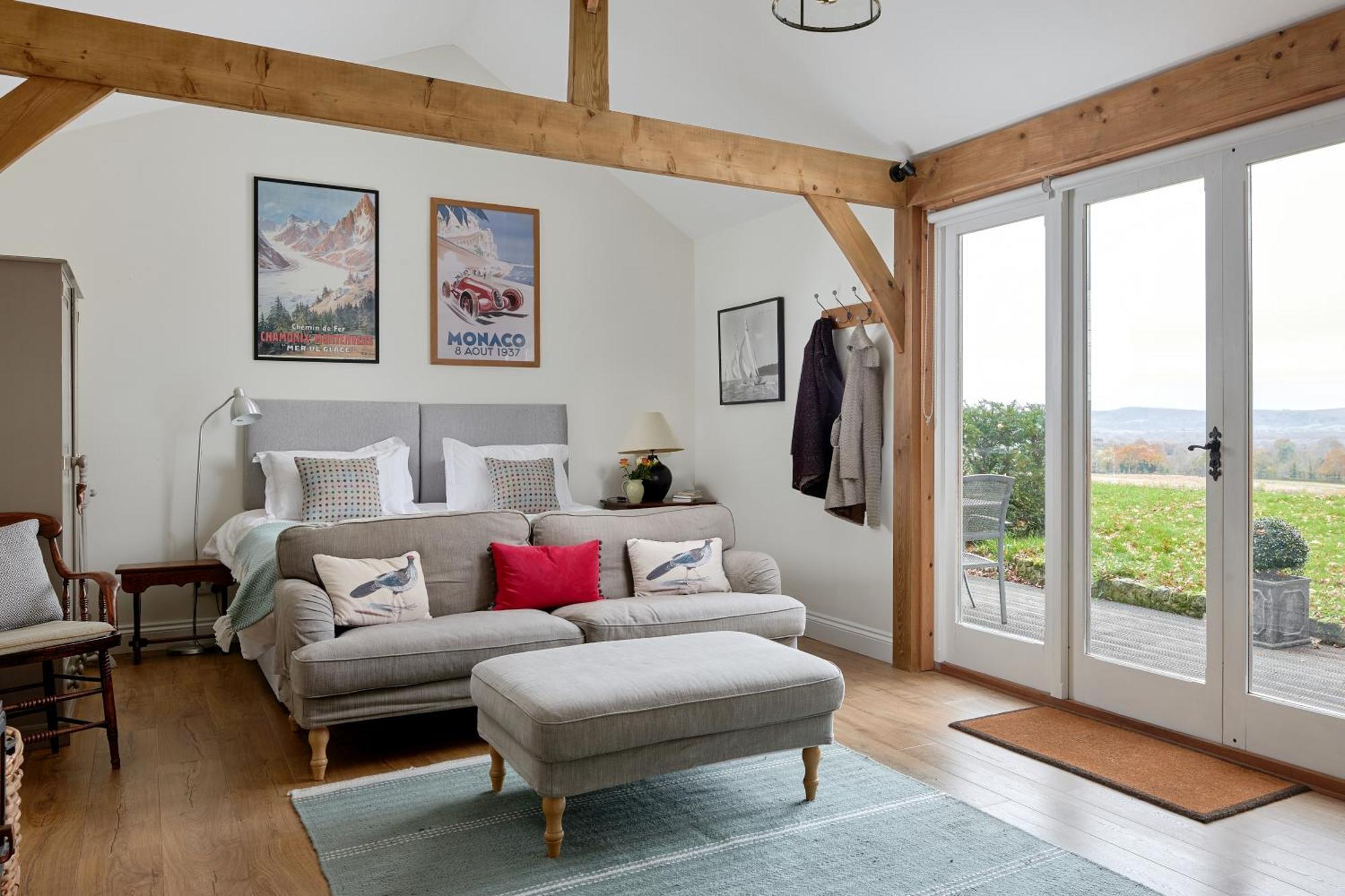 Stunning Cabin With Incredible Views Near Goodwood Rogate Экстерьер фото
